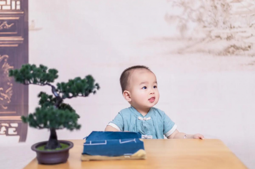 衢州二个月宝宝做哪些训练